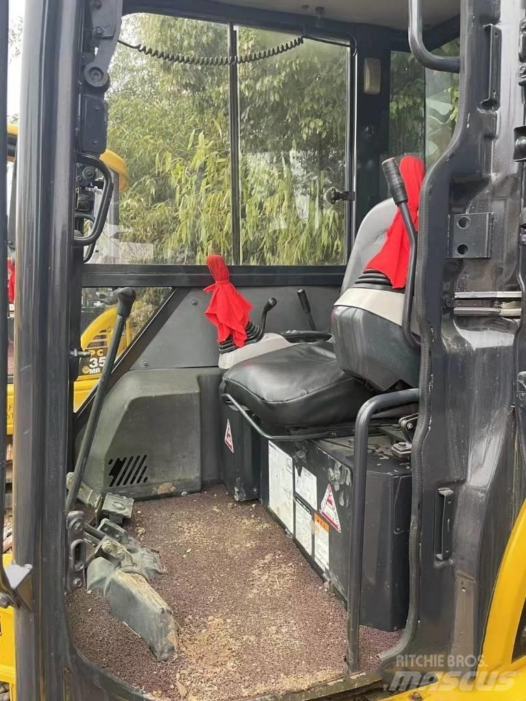 Komatsu PC30 Miniescavatori