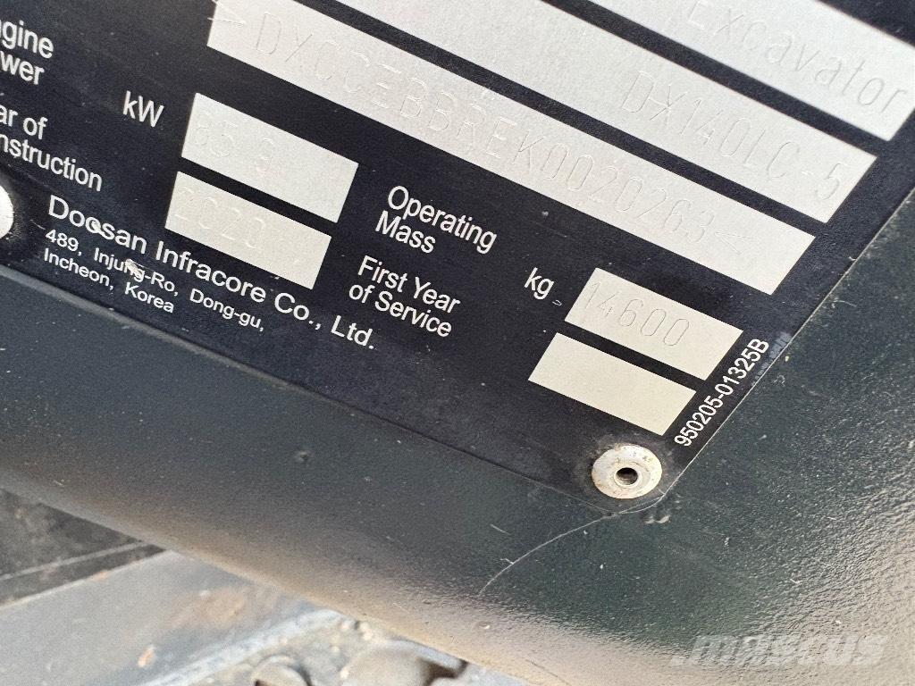 Doosan DX 140 LC Escavatori cingolati