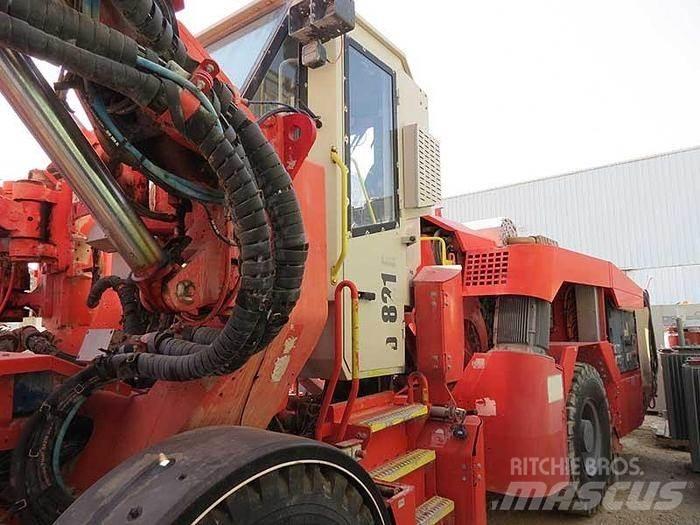 Sandvik DT 821 SC Perforatrici di superficie