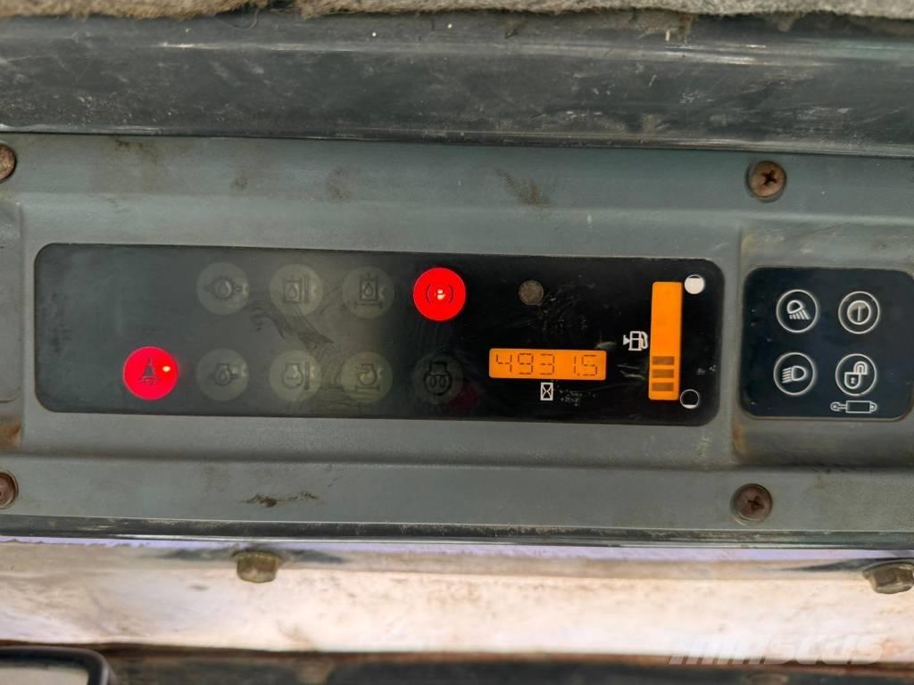 New Holland LS 170 Mini Pale Gommate