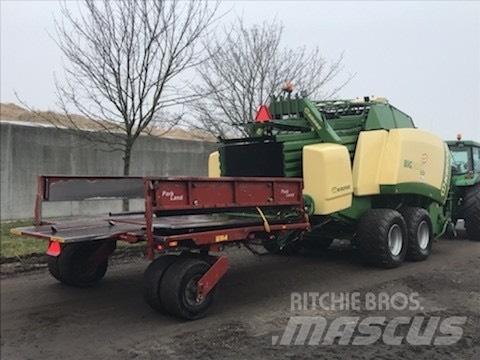 Krone Big pack 4x4 Presse quadre