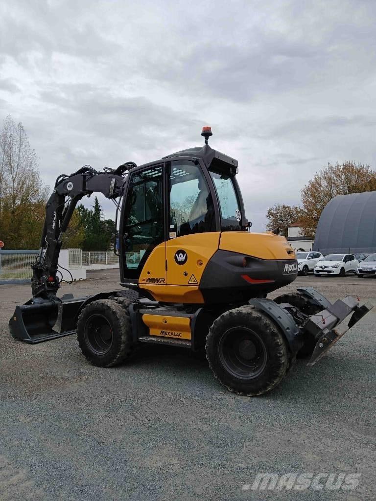 Mecalac 9 MWR Escavatori gommati