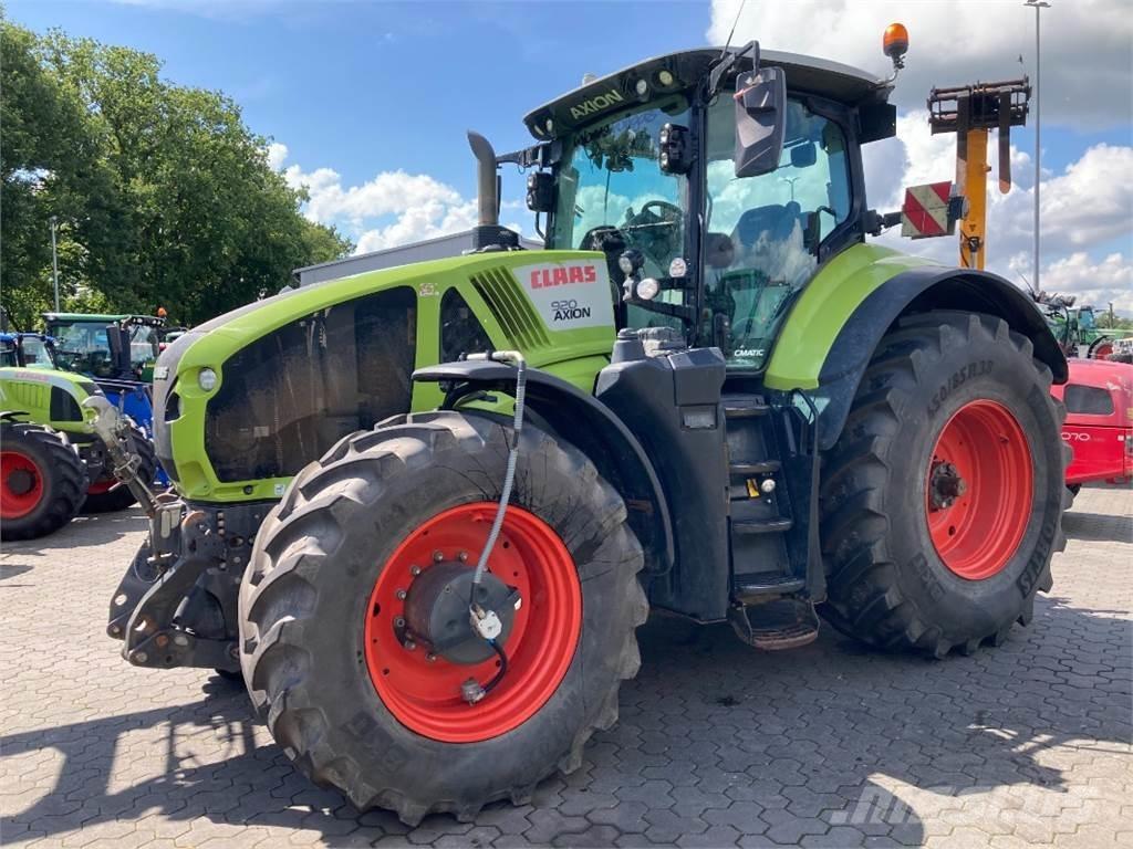 CLAAS Axion 920 Trattori