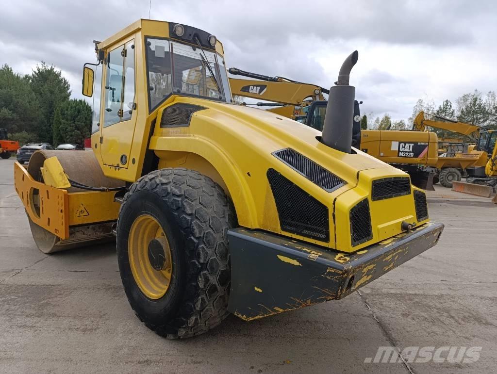 Bomag BW 213 D-4 Rulli monotamburo