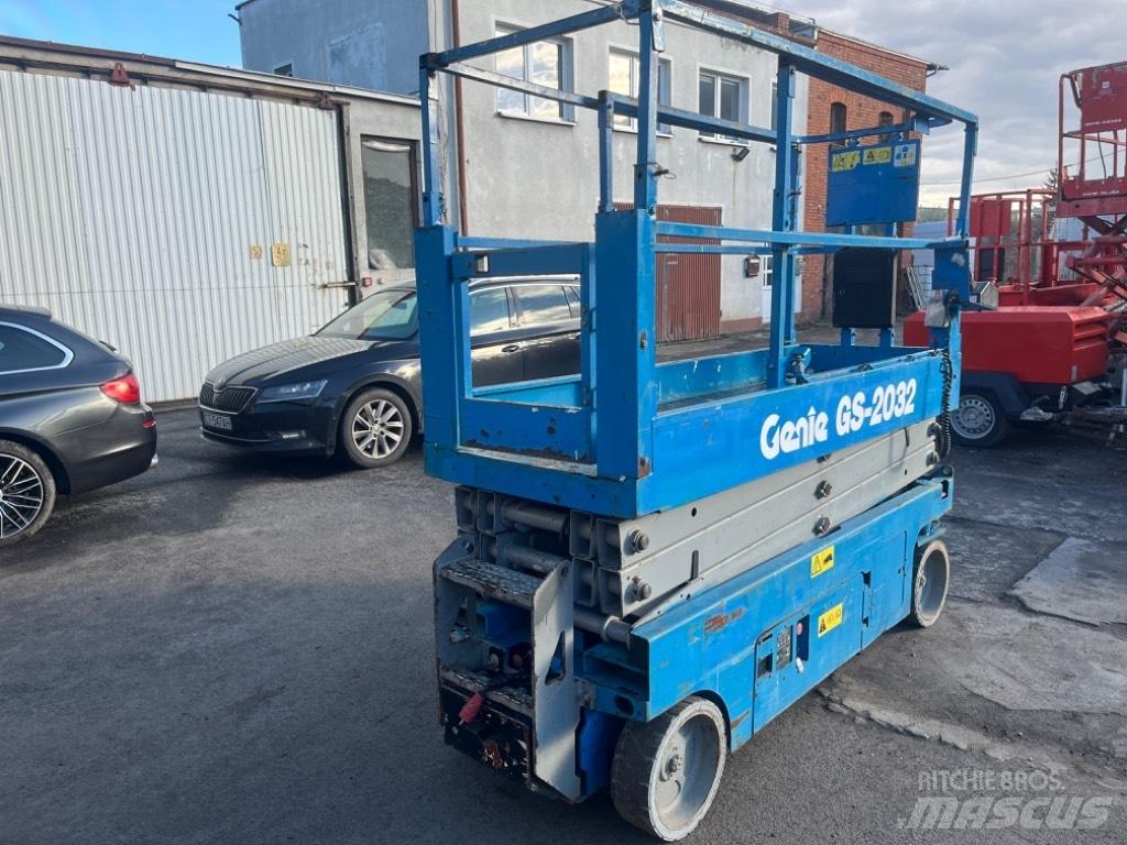 Genie 2032 Piattaforme a pantografo
