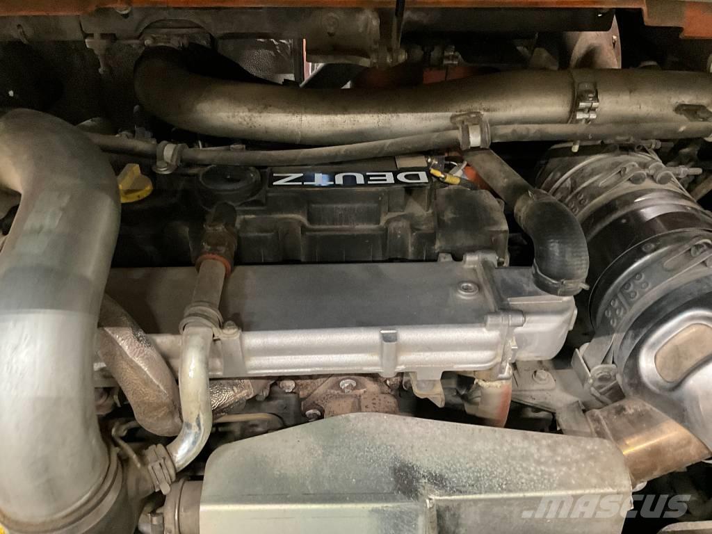 Mecalac 10 MCR Escavatori cingolati