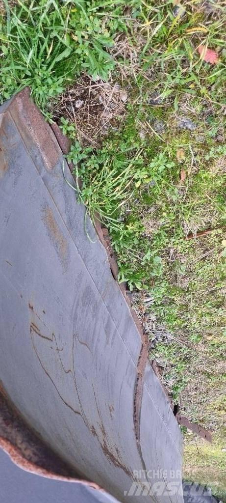 Holms Okänd 3,2 Lame spazzaneve e aratri