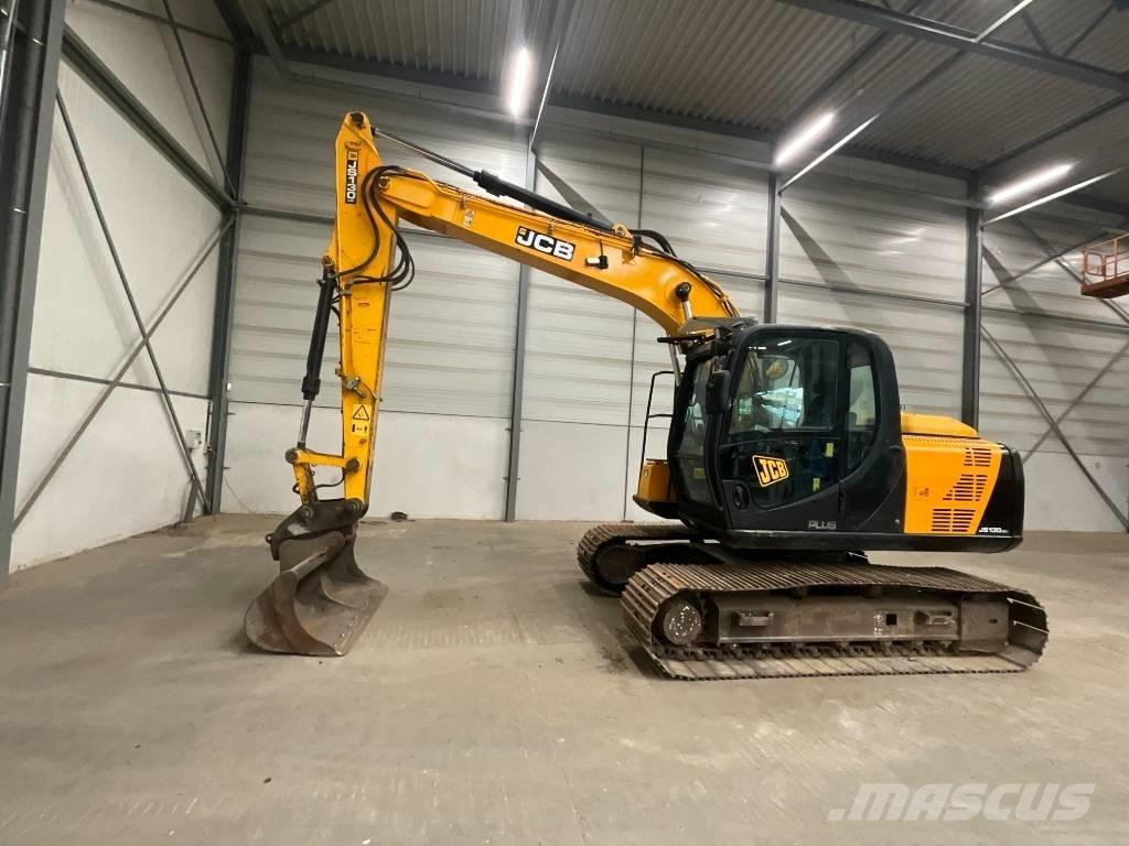 JCB JS 130 LC 4F Escavatori cingolati
