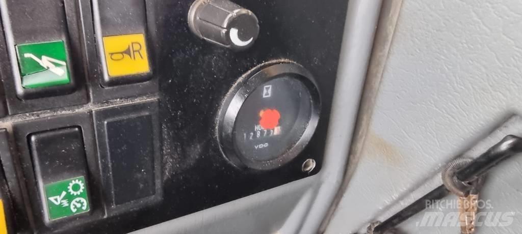 Volvo L 330 E Pale gommate