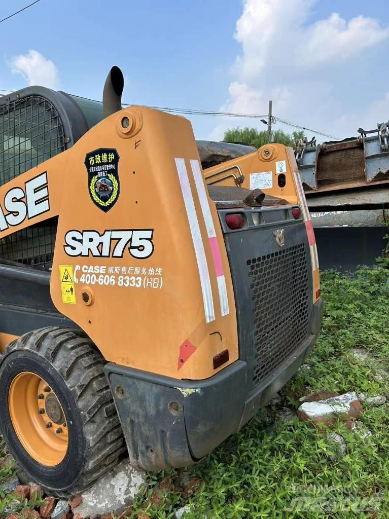 CASE SR 175 Mini Pale Gommate