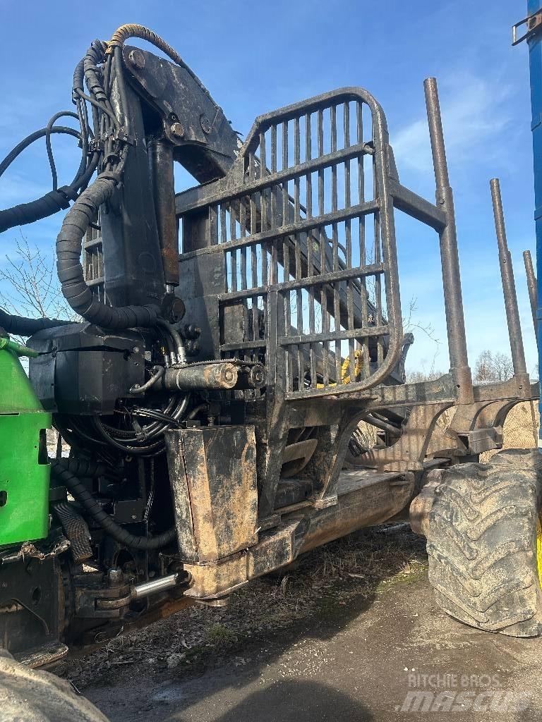 John Deere 1010 E Forwarder
