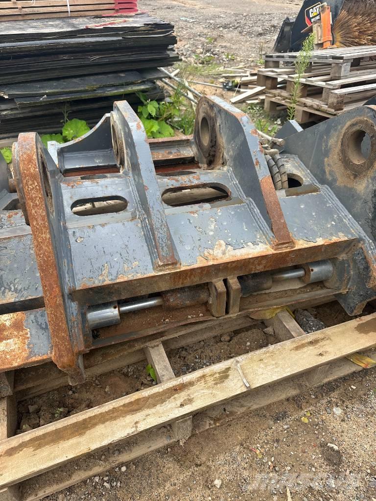 Volvo L 220 G Pale gommate