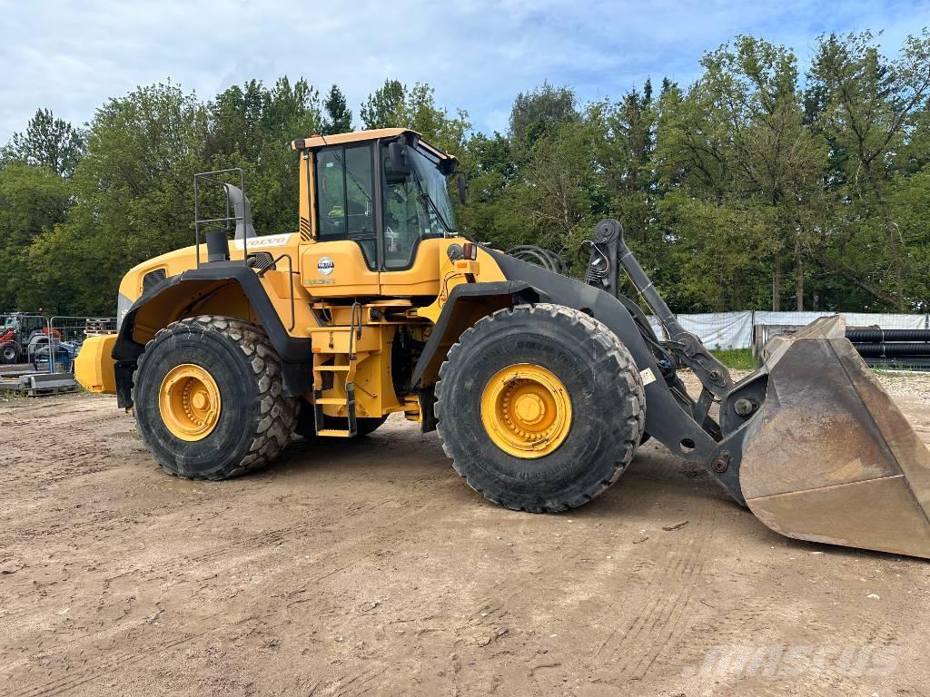 Volvo L 220 G Pale gommate