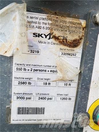 SkyJack SJ 3219 Piattaforme a pantografo