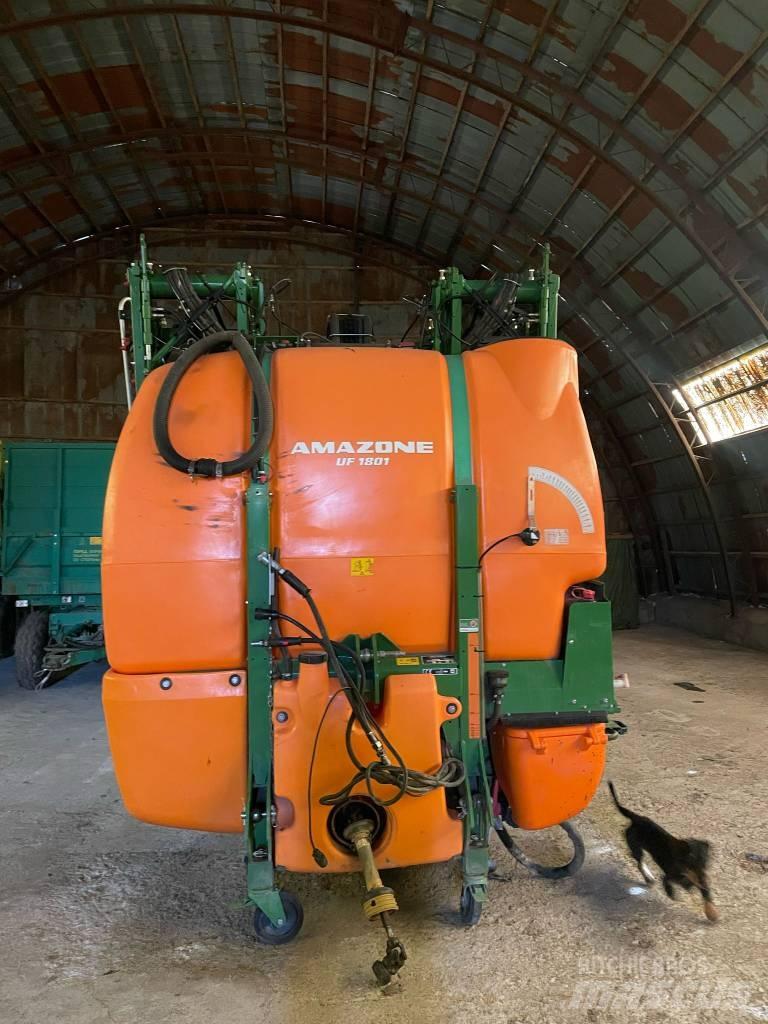 Amazone UF 1801 Irroratori montati