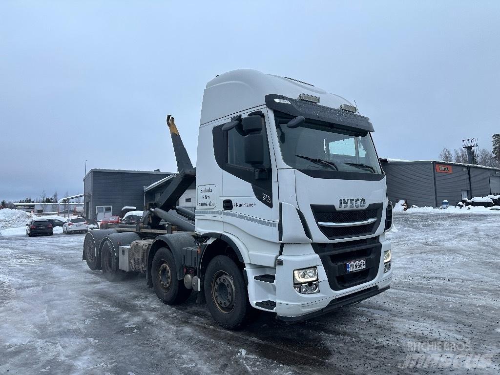 Iveco X-Way 560 8x2 Camion con gancio di sollevamento