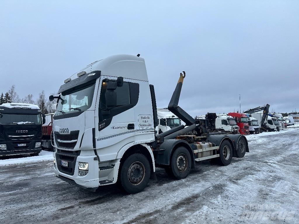 Iveco X-Way 560 8x2 Camion con gancio di sollevamento