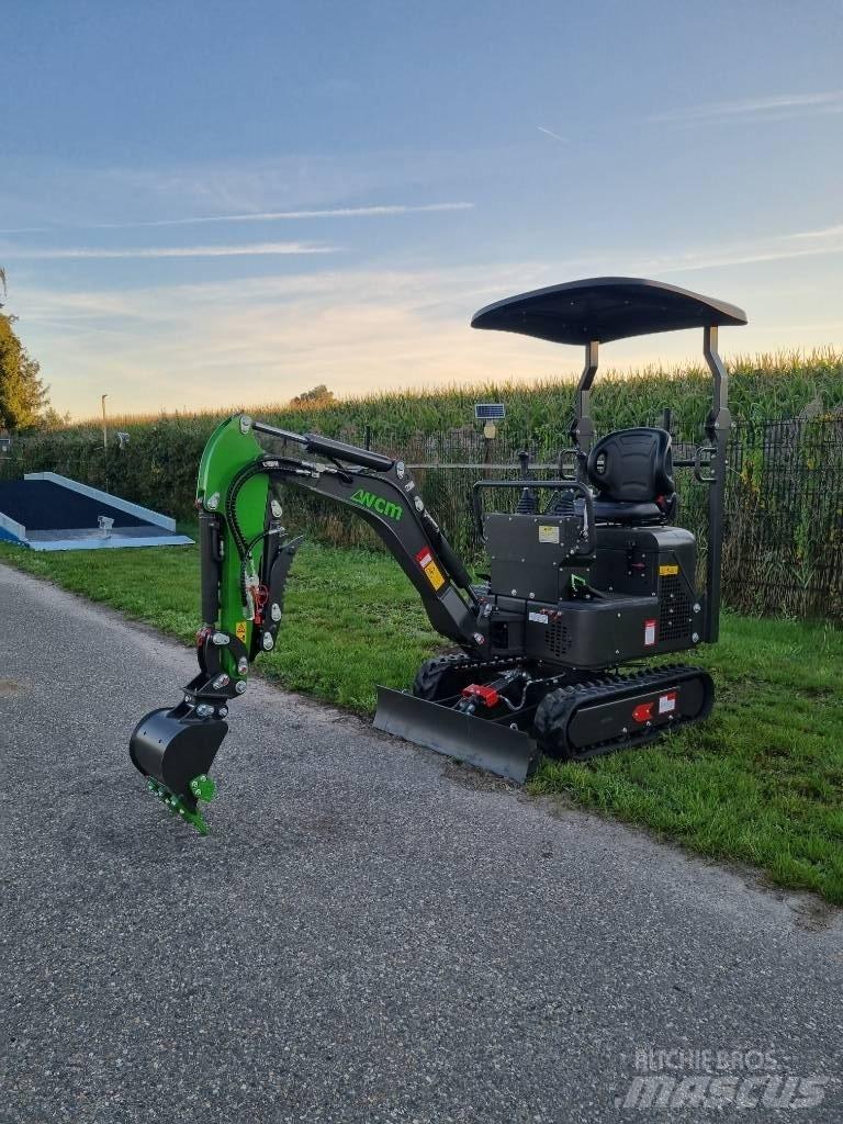 WCM CTX8010S Miniescavatori