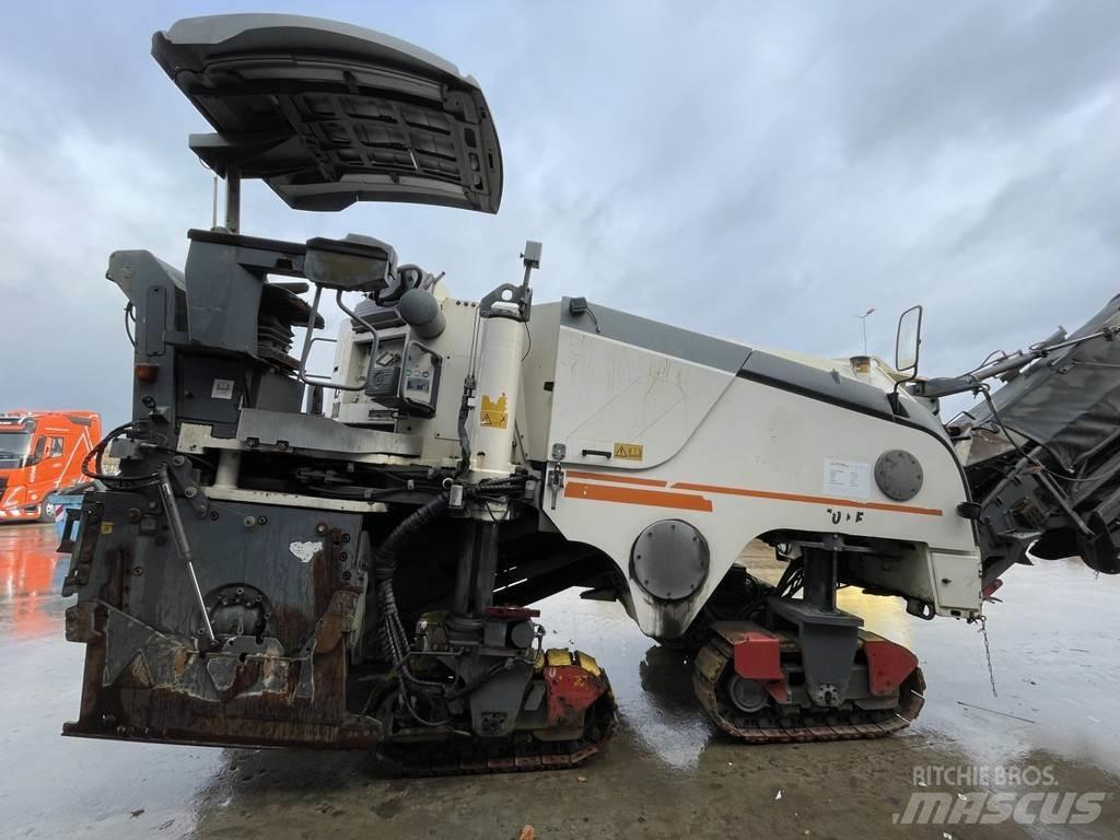 Wirtgen W 100 F Fresa a freddo per asfalto