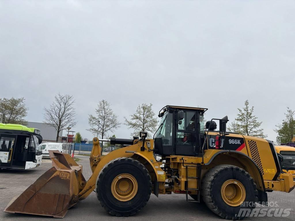 CAT 966 K Pale gommate