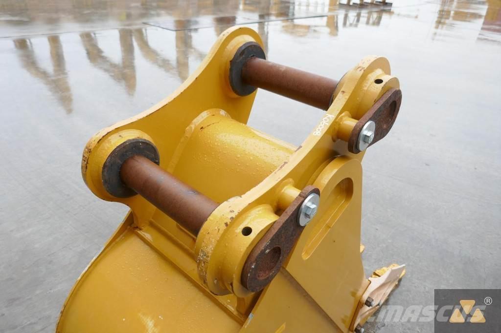 CAT 320 Bucket Benne