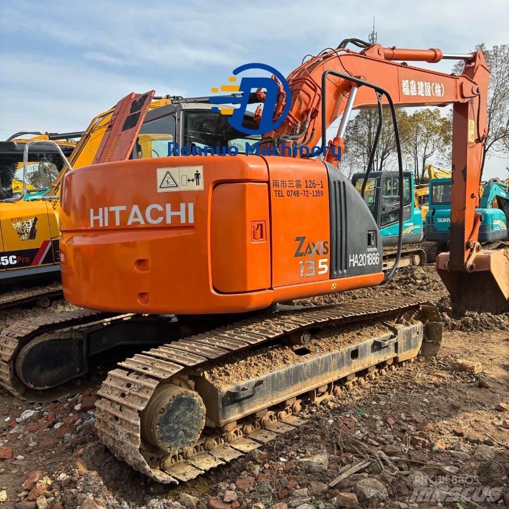 Hitachi ZX 135 US Escavatori cingolati