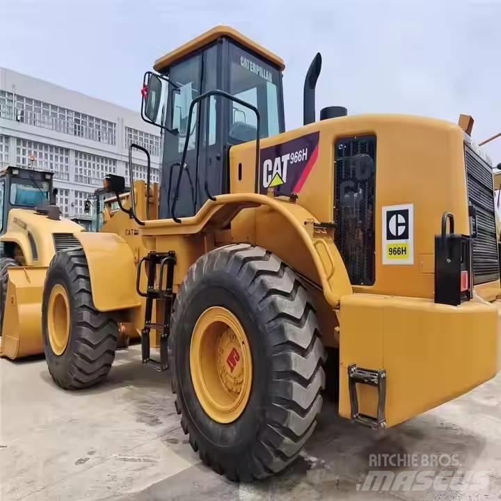 CAT 966H Pale gommate