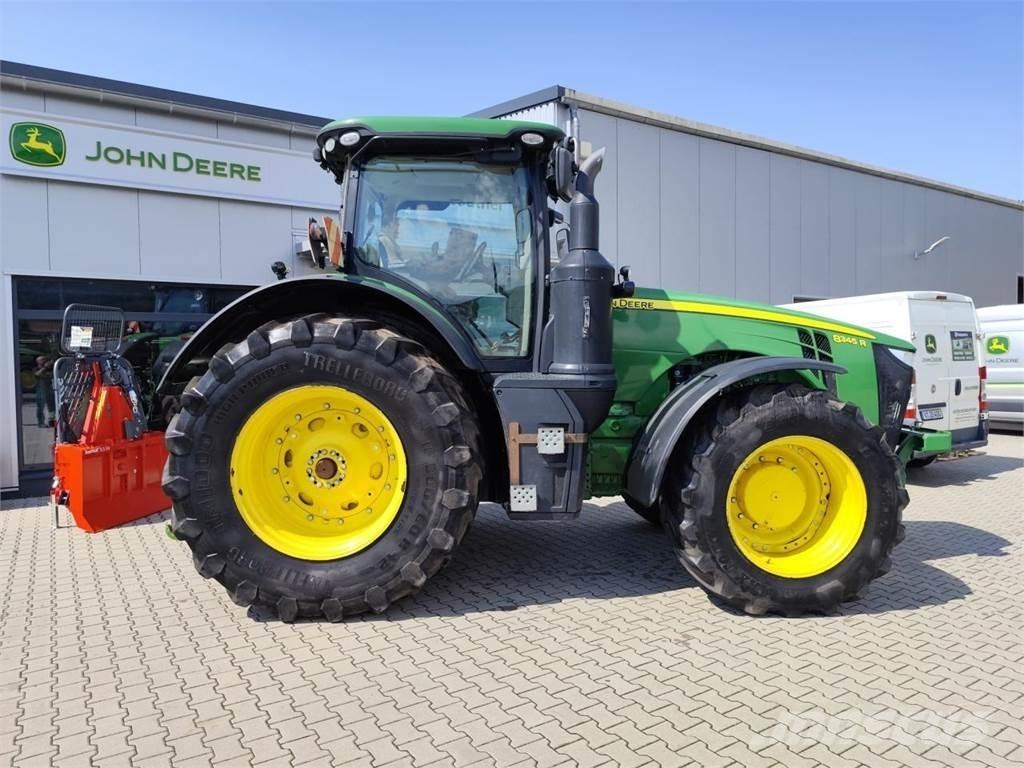 John Deere 8345R Trattori