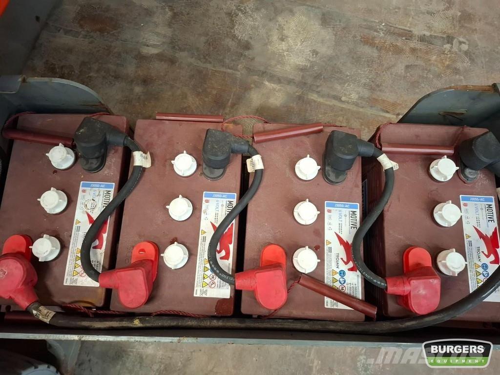 SkyJack SJ30 ARJE Piattaforme a braccio articolato