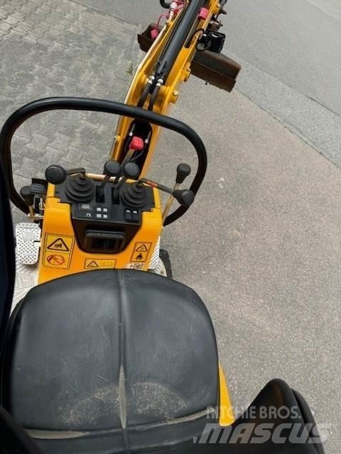 JCB 8010CTS Miniescavatori