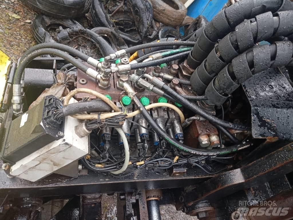 Hyundai 220 HXNLC Escavatori forestali