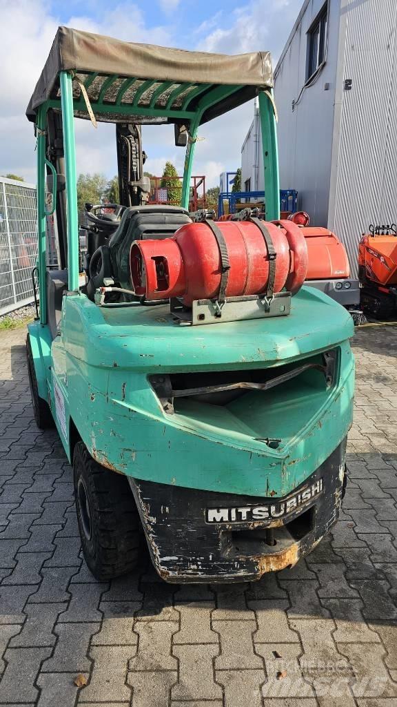 Mitsubishi FG 35 N Carrelli elevatori GPL