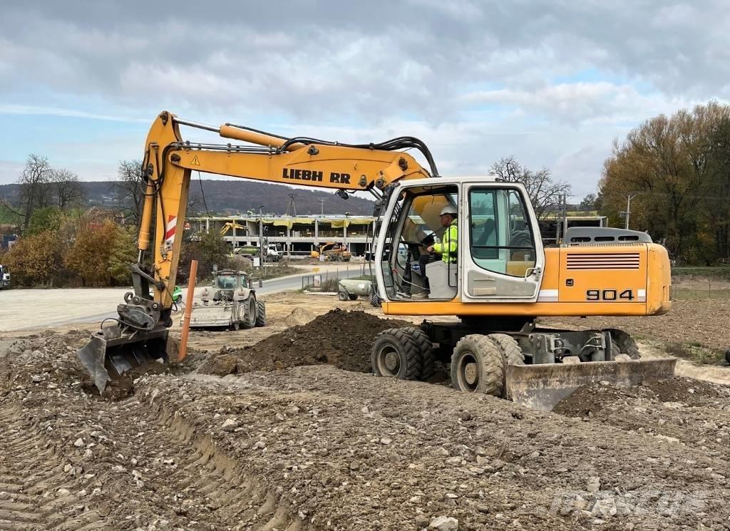 Liebherr A-904 900 Escavatori gommati