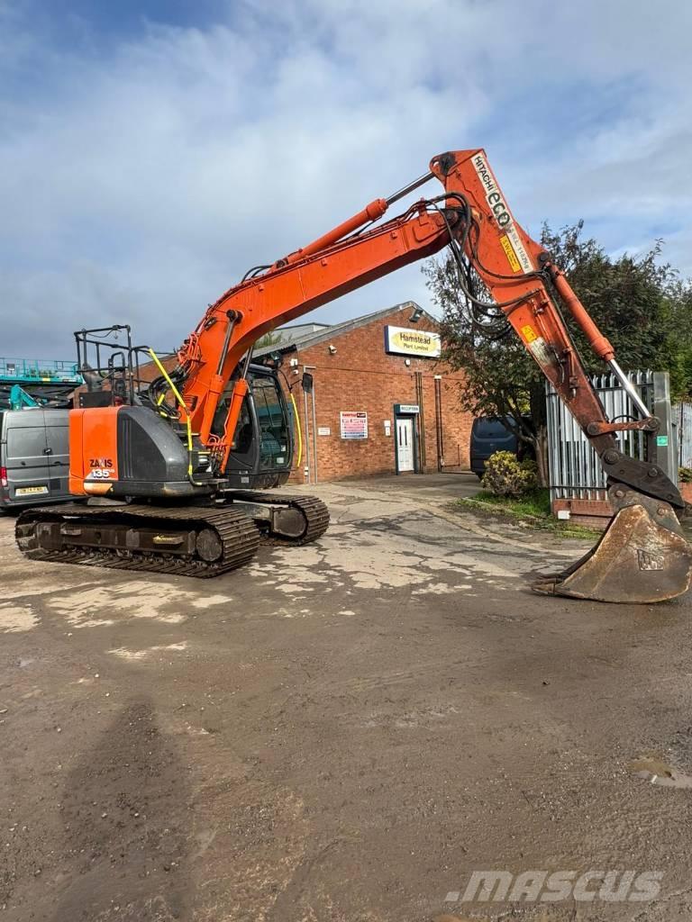 Hitachi ZX 135 US Escavatori cingolati