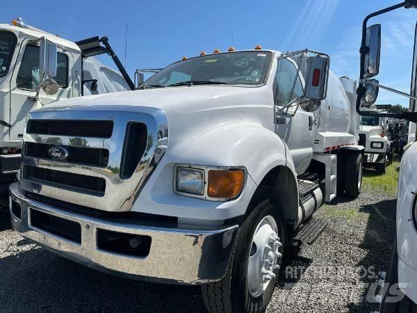 Ford F 750 Camion dei rifiuti