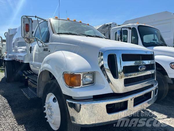 Ford F 750 Camion dei rifiuti