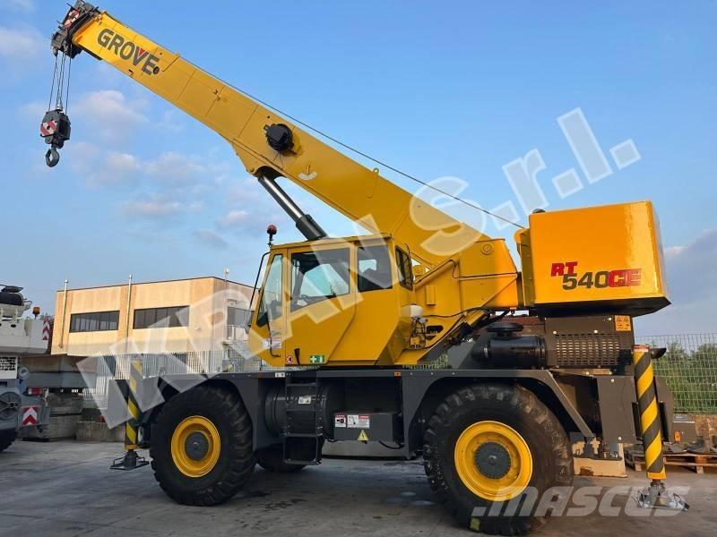 Grove RT540CE Gru per terreni difficili