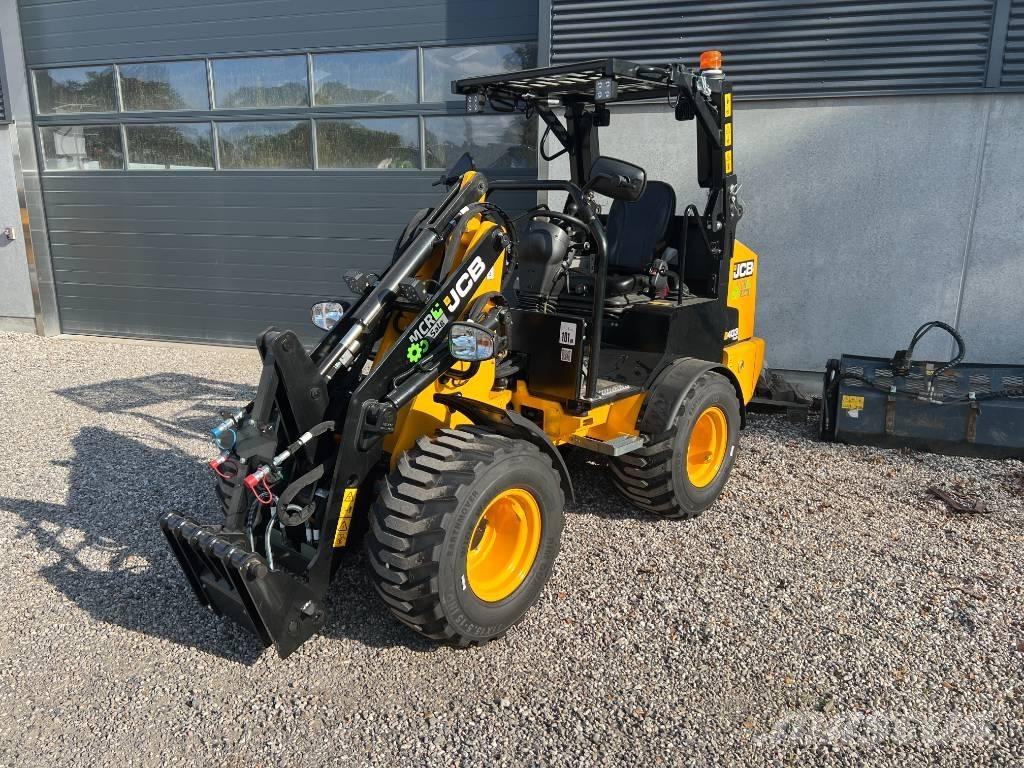 JCB 403 Plus Mini pale