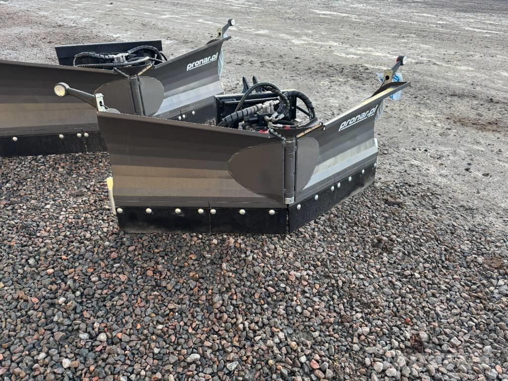 Pronar PUV 1800 M Lame spazzaneve e aratri