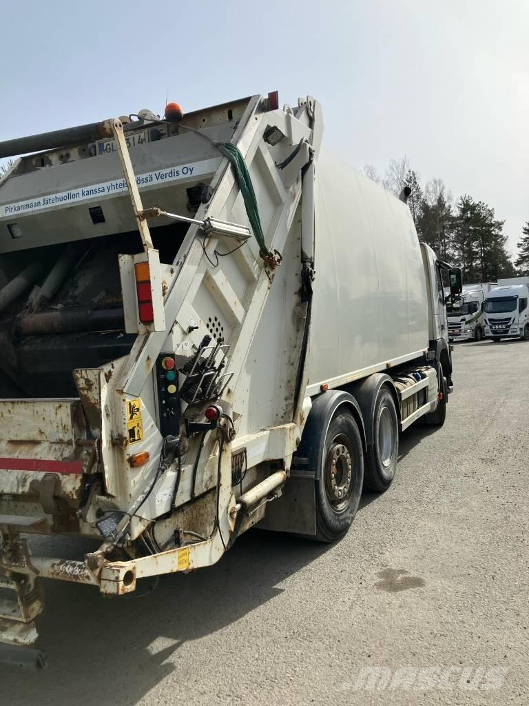 Volvo FM 330 Camion dei rifiuti