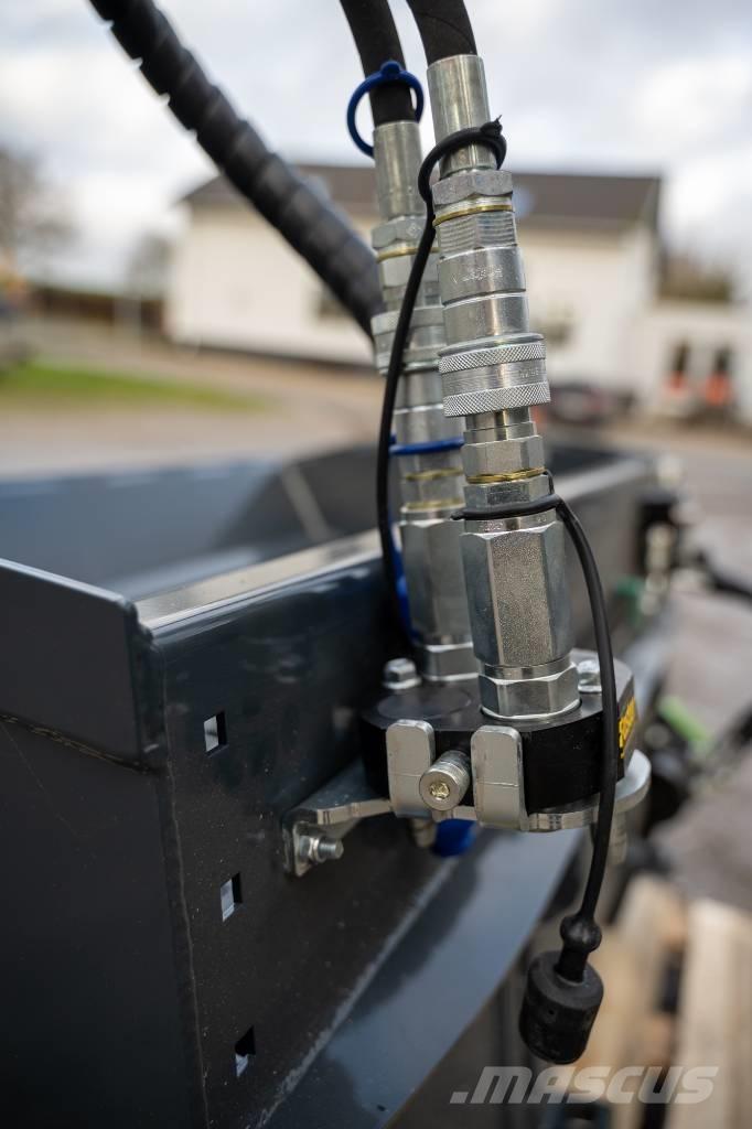 Avant Saltspreder Manutenzione verde e strade – Altro