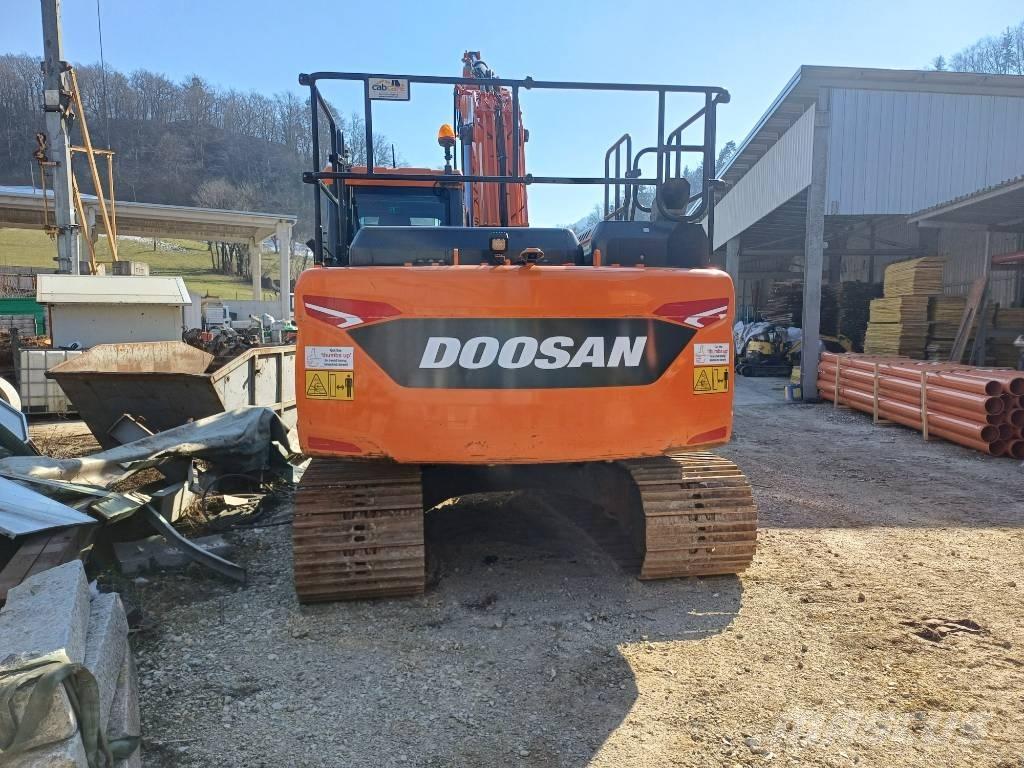 Doosan DX140LC-7 Escavatori cingolati