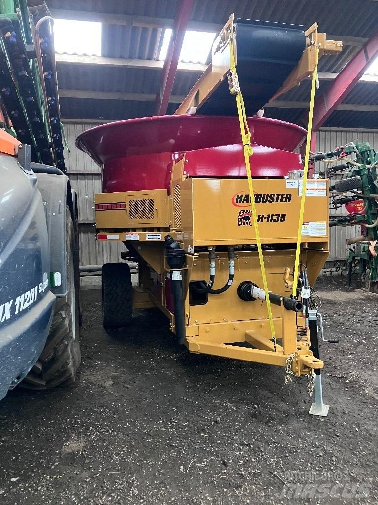 Haybuster H1135 Trinciatrici, tagliatrici e srotolatrici per balle