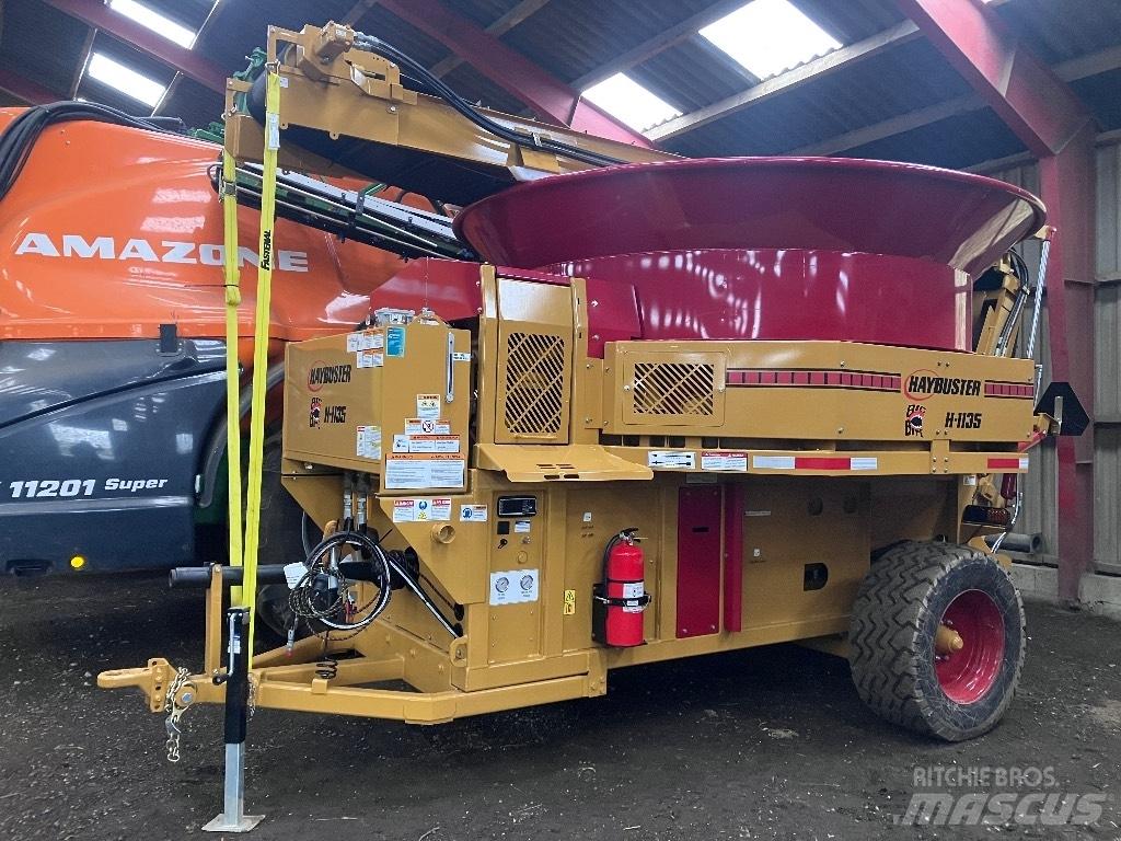 Haybuster H1135 Trinciatrici, tagliatrici e srotolatrici per balle