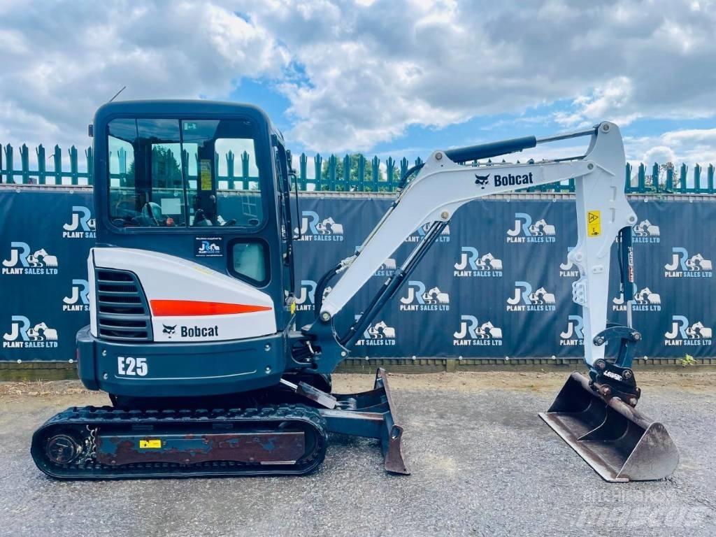 Bobcat E 25 Miniescavatori