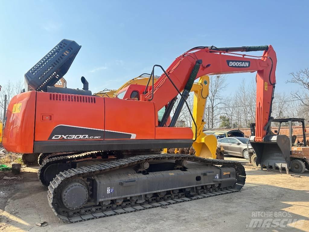 Doosan DX 300 Escavatori cingolati