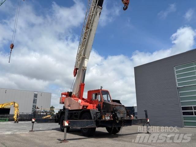 Tadano TR 300 EX Gru per terreni difficili