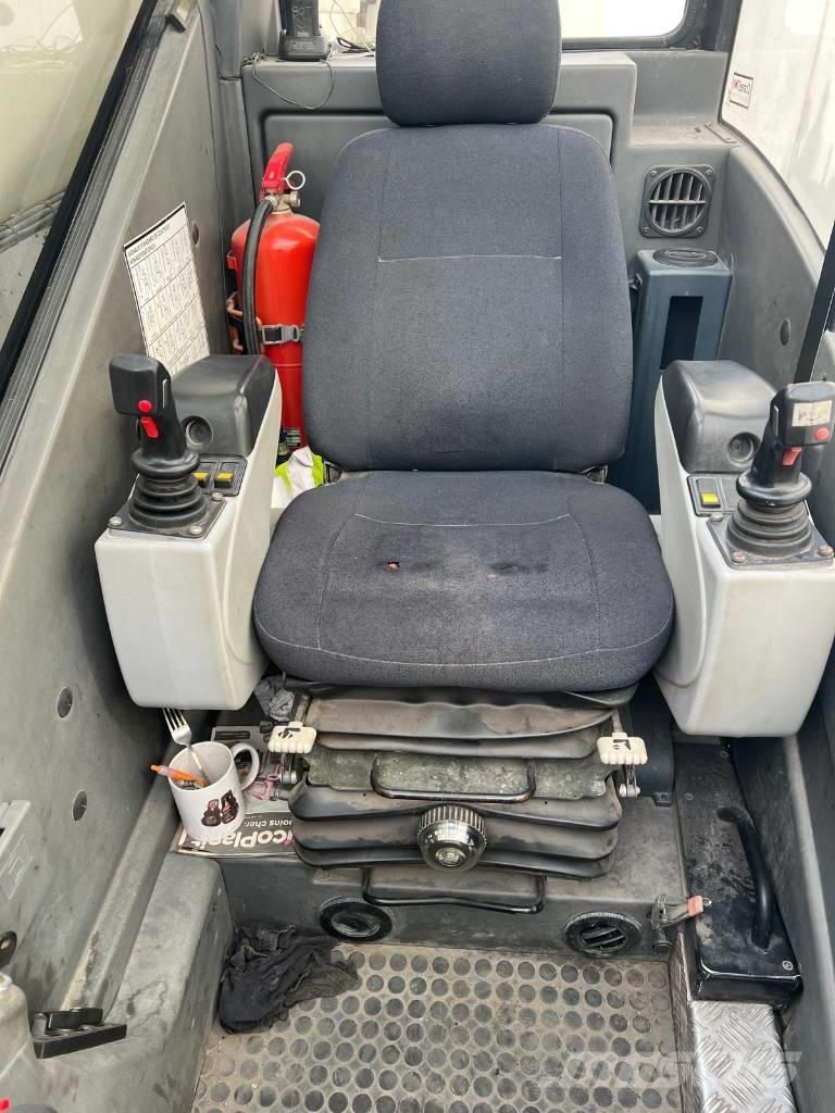 Grove GMK 4080-1 Gru per tutti i terreni