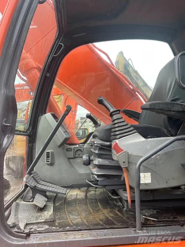 Doosan DX 225 Escavatori cingolati