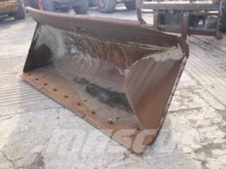 CAT Bucket-Side Dump Benne